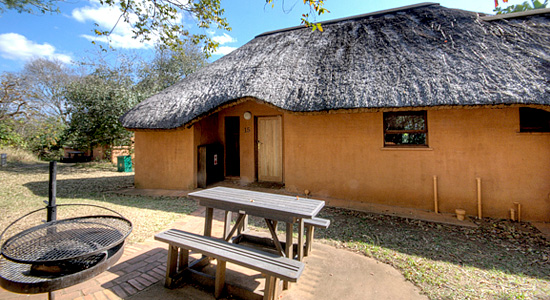 2 Bed Chalet Outside view Hilltop Camp Hluhluwe iMfolozi Game Reserve